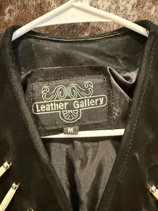 Leather Gallery Women's Black & Brown Suede Fringe Leather Jacket - Picture 6 of 8